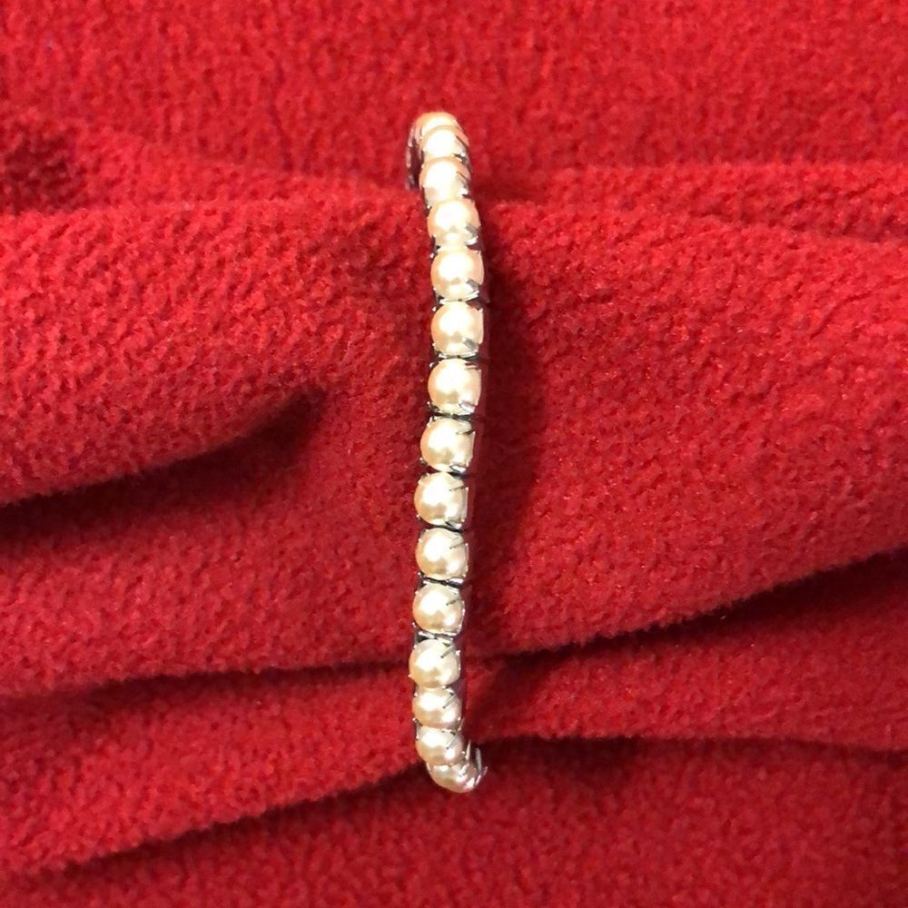 Silver Tone Stretch Bracelet with Faux Pearls